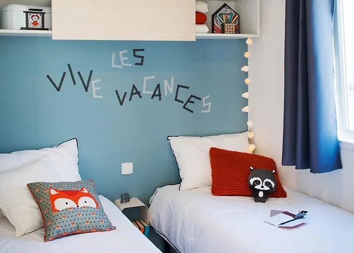 Zecamping 4 500m Piscine Couverte Animaux Acceptes Club Enfant Campingplatz Sérignan
