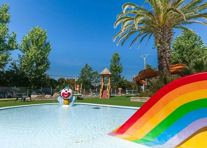 Zecamping 4 500m Piscine Couverte Animaux Acceptes Club Enfant
