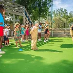 Zecamping 4 500m Piscine Couverte Animaux Acceptes Club Enfant 4*