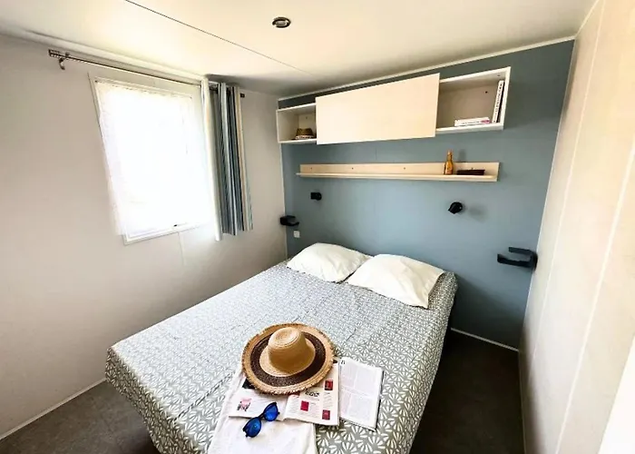 Camping 4 étoiles - Parc Aquatique - Eeiagh 4*